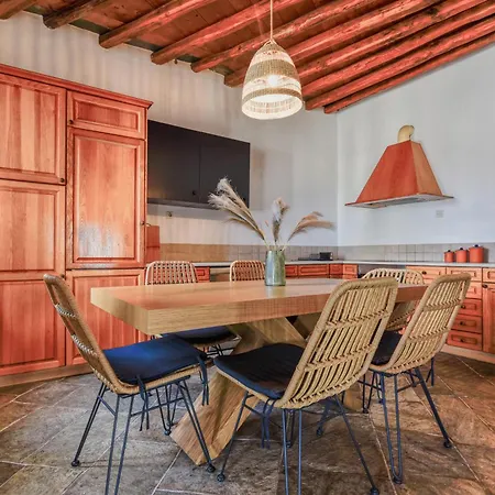 Holiday home Vrissi *