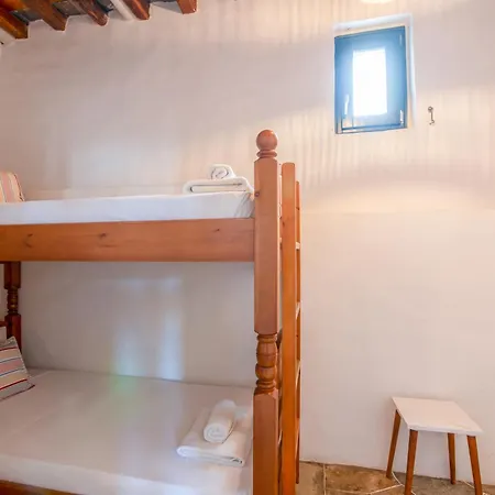 Holiday home Vrissi *