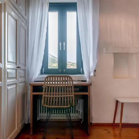 Vrissi Apollonia (Sifnos)