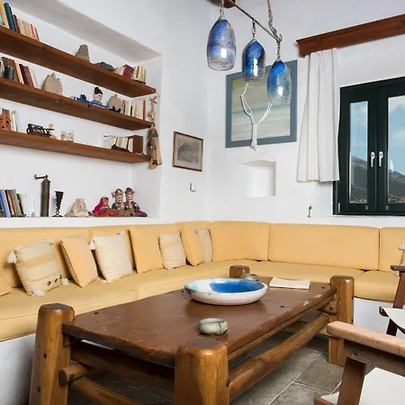 Vrissi Holiday home *