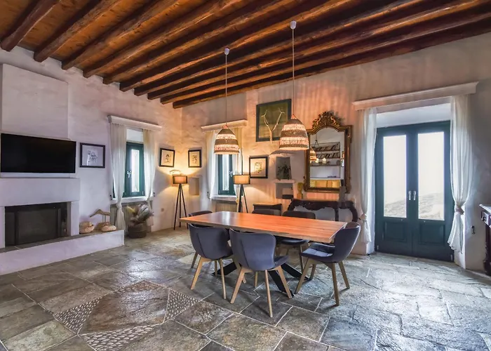 Semesterbostad Vrissi